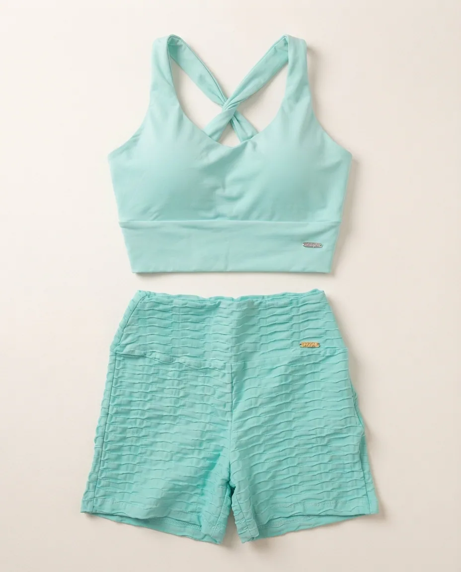 Conjunto cropped e short texturizado menta — Detalhe da peça