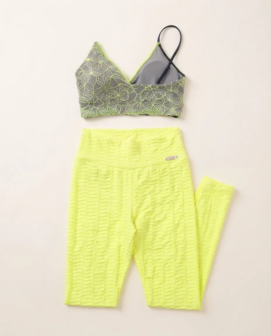 Conjunto Legging Texturizada e Top de Renda — Detalhe da peça