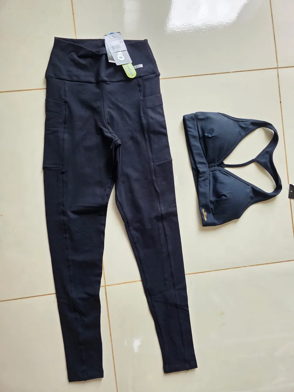 Conjunto Fitness Preto Cajubrasil com Bolsos — Foto real, sem filtro