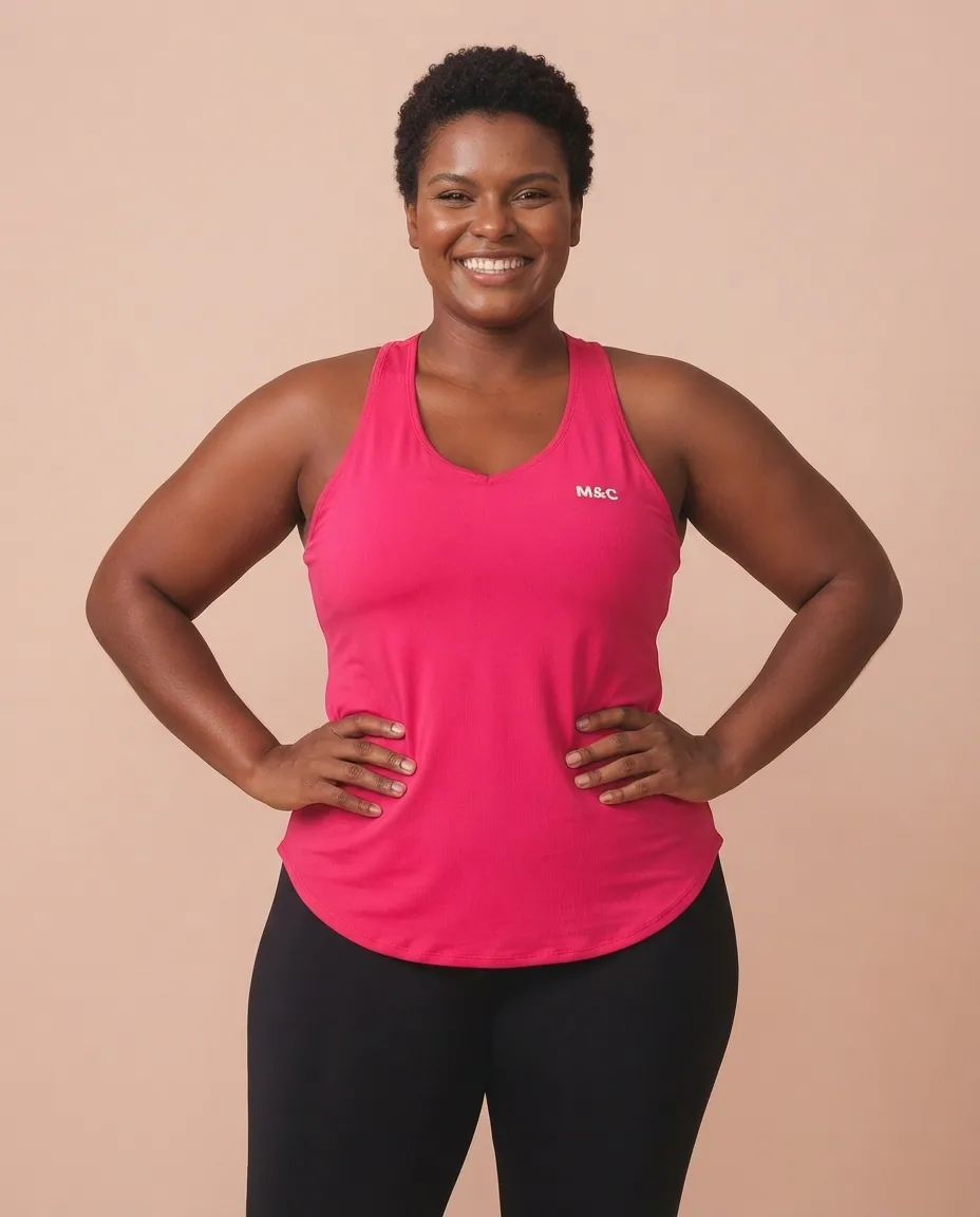 Regata Solta em Tela Rosa M&C — No corpo